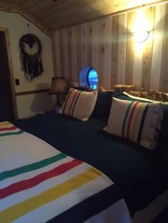 The bedroom in the luxury locomotive. 