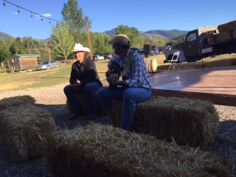 Local musicians Matt and Dan (who are also in the popular Montana band Shodown) serenaded us. 