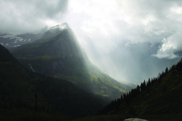 Early morning fog + fall colors. 