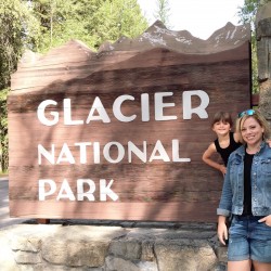 Two BFFs in Glacier National Park. 