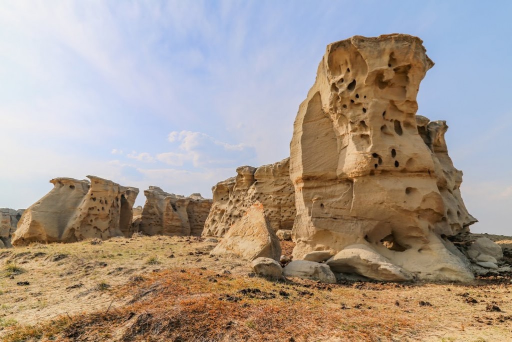 The otherworldly terrain at Medicine Rocks. 